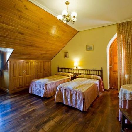 Hotel Restaurante La Casilla Cangas De Narcea Εξωτερικό φωτογραφία