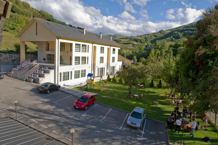 Hotel Restaurante La Casilla Cangas De Narcea Εξωτερικό φωτογραφία