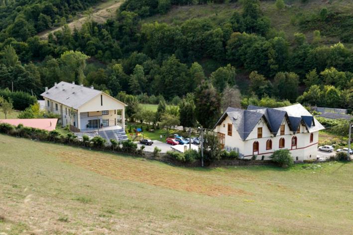 Hotel Restaurante La Casilla Cangas De Narcea Εξωτερικό φωτογραφία